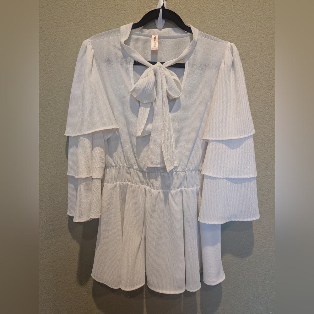 White Bow Tie 2XL Tiered Top